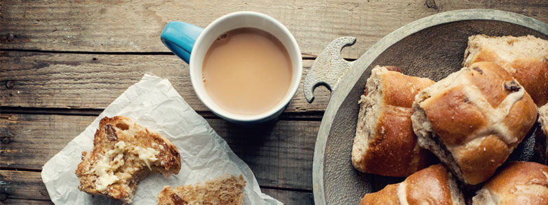 Nyt lange og sene frokoster. Sprad rundt i morgenkåpen hele dagen. Så herlig.